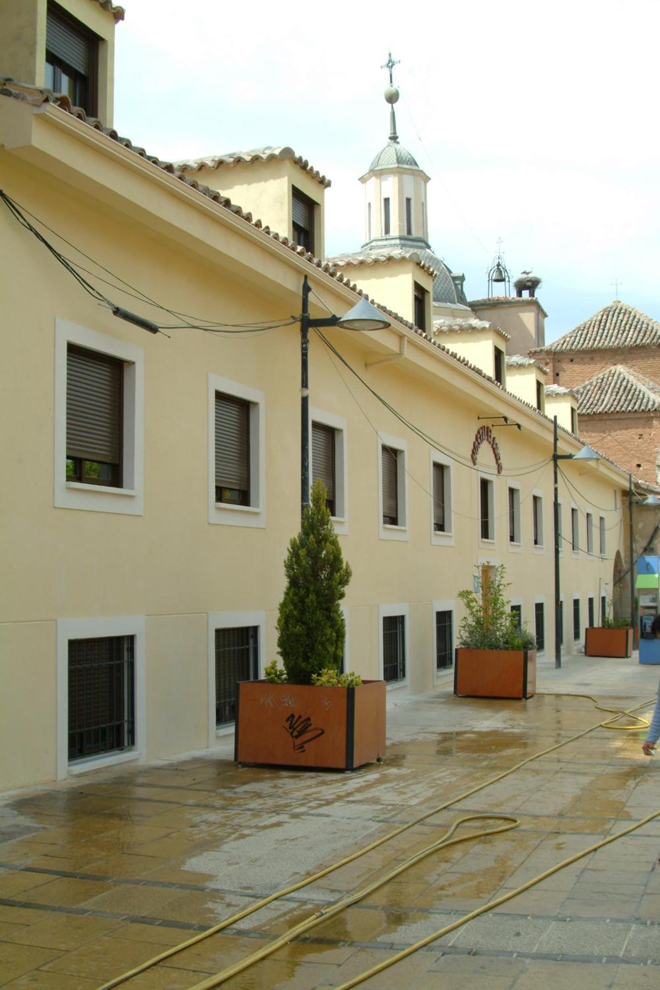 Hostal El Arco Mejorada Del Campo Exterior foto